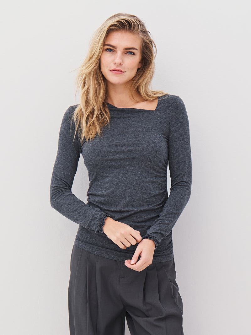 NÜ ADELE T-skjorte Topper og t-skjorter 901 Grey