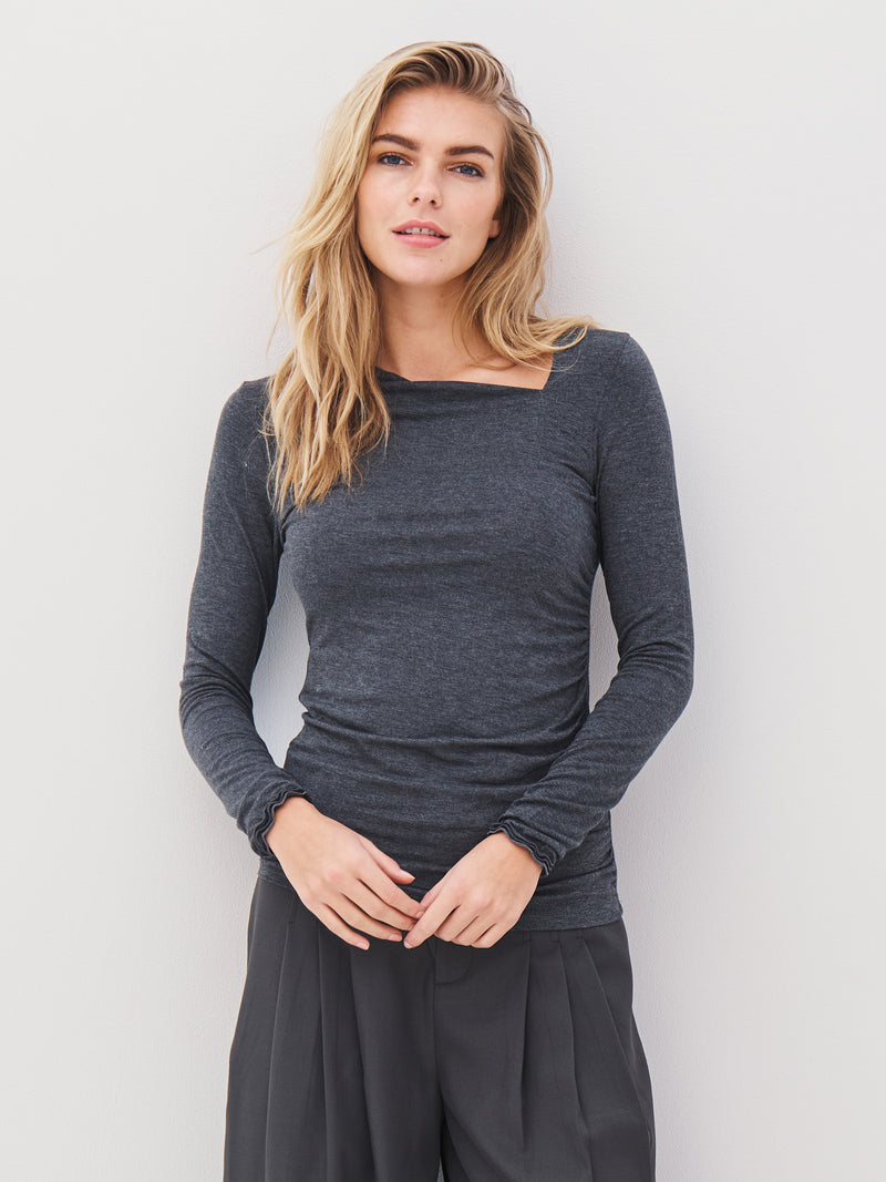 NÜ ADELE T-skjorte Topper og t-skjorter 901 Grey