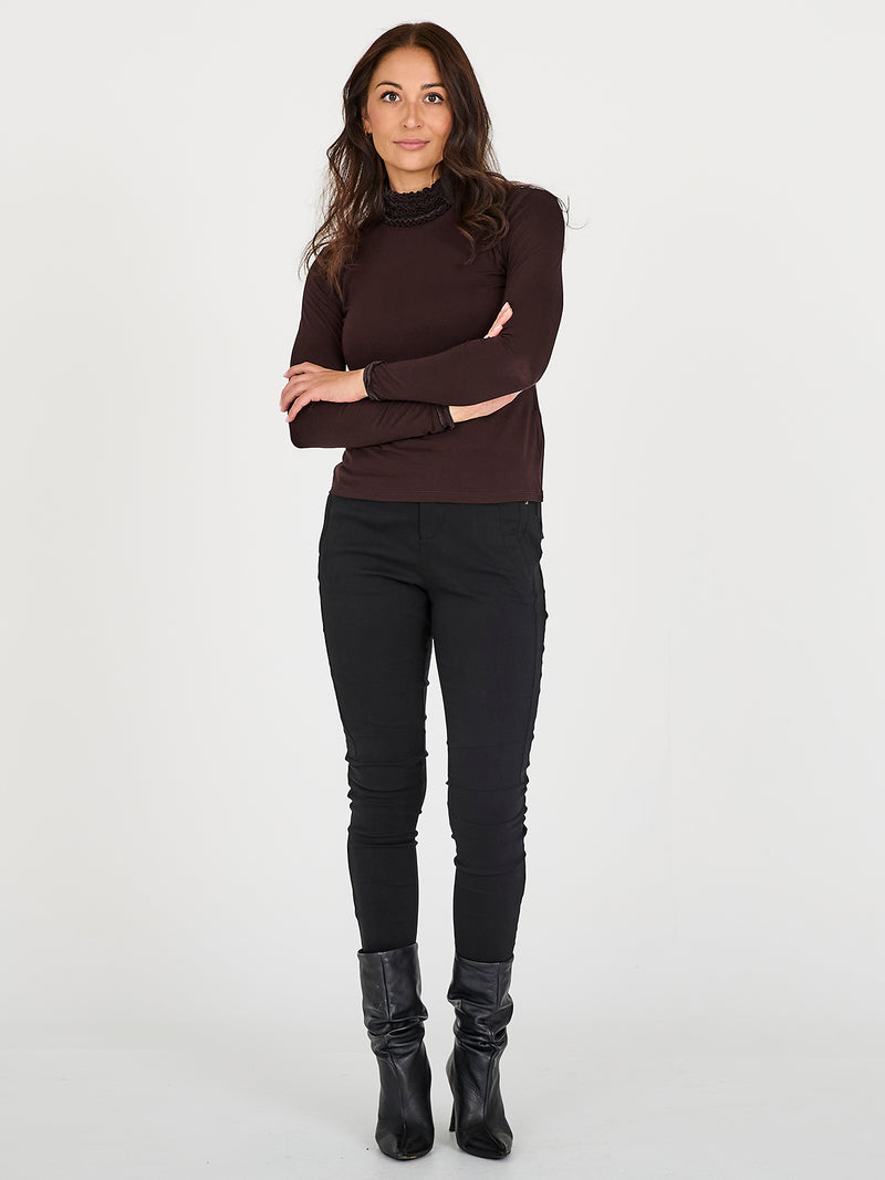 NÜ ADELE høyhalsete t-skjorte Topper og t-skjorter 224 Dark Brown