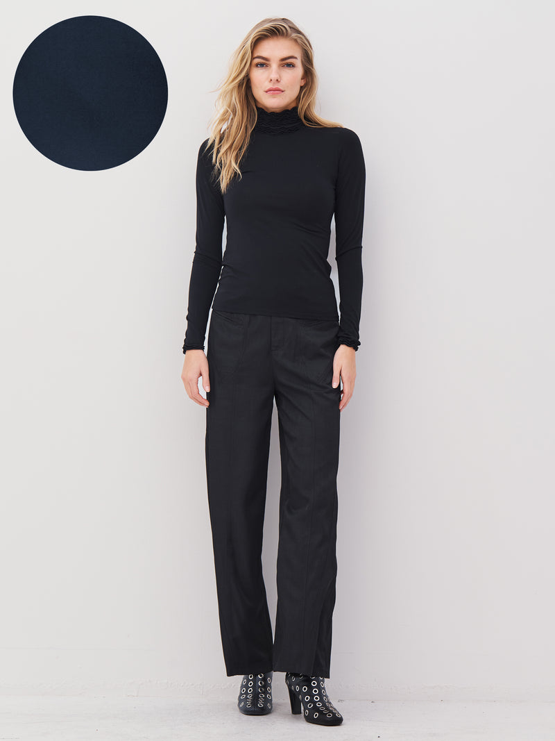 NÜ ADELE høyhalsete t-skjorte Topper og t-skjorter 480 Midnight Blue