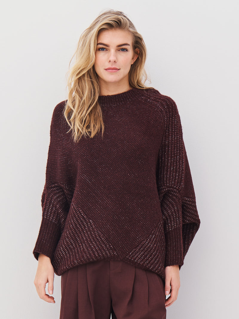 NÜ AMIA strikkeponcho Ponchos 789 Grape Mix