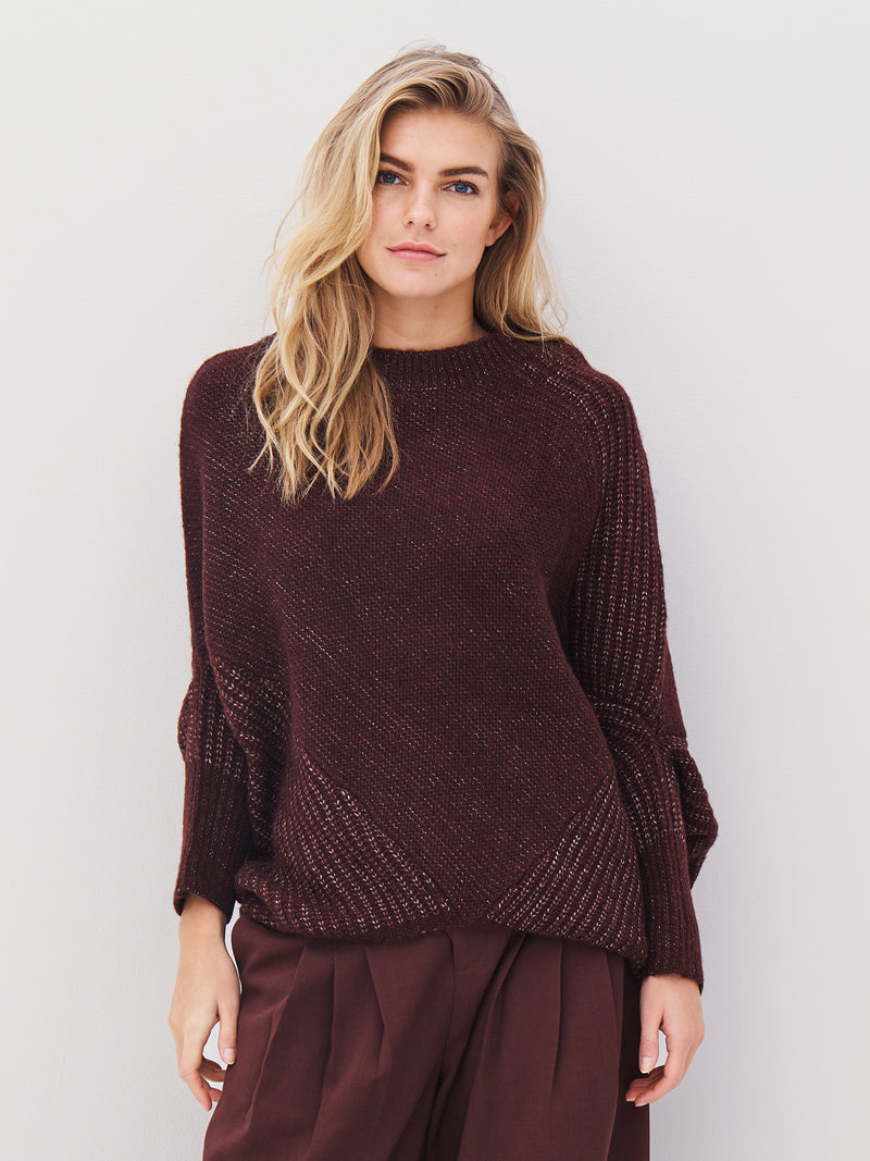 NÜ AMIA strikkeponcho Ponchos 789 Grape Mix
