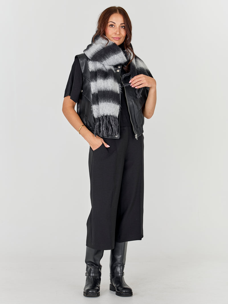 NÜ Aya Skjerf Stripe Accessoirer Svart mix